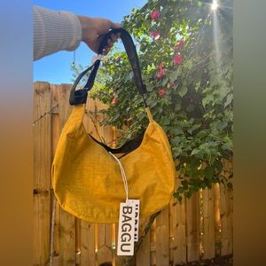 NWT BAGGU deadstock crescent bag CAMEL